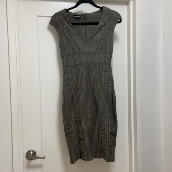 Bebe dress - Picture 2 of 8